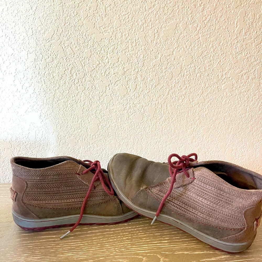 MERRELL Ashland Chukka leather boots size 7